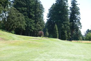 Royal Colwood 6th Approach